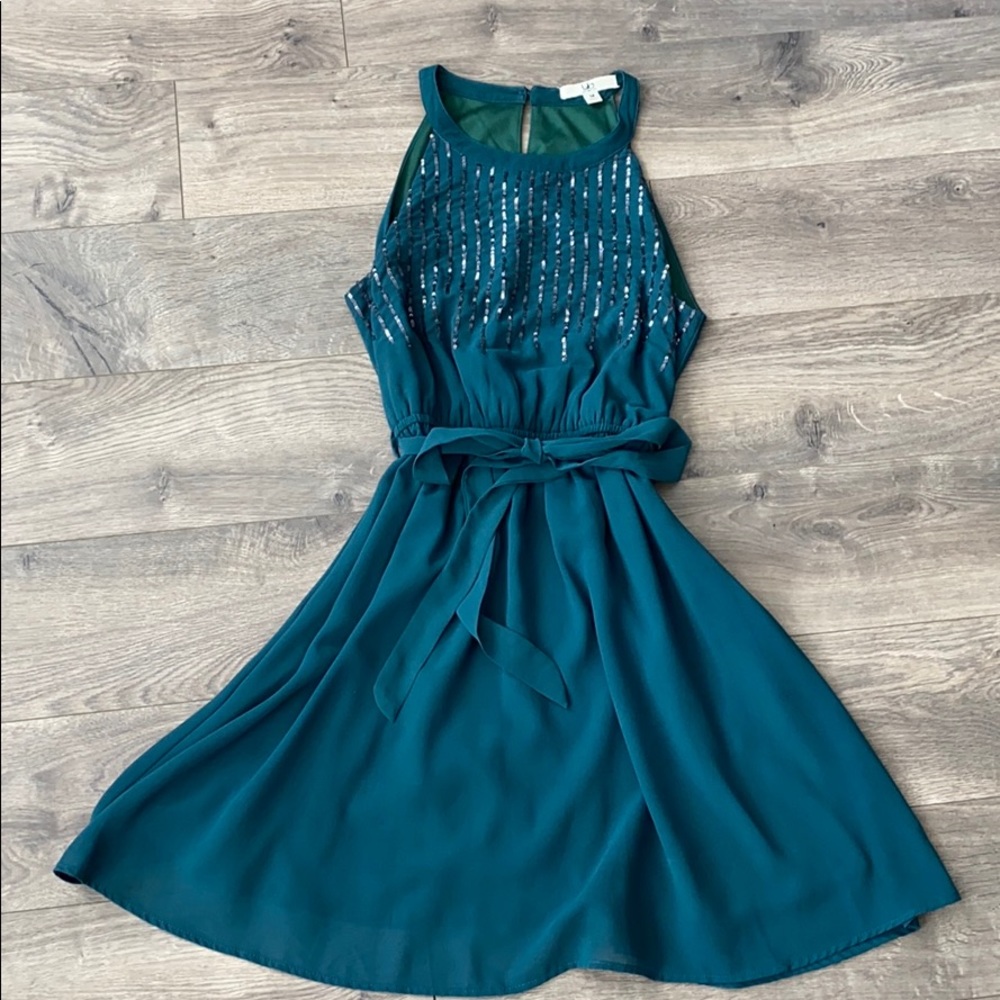 Boutique emerald cocktail dress size medium